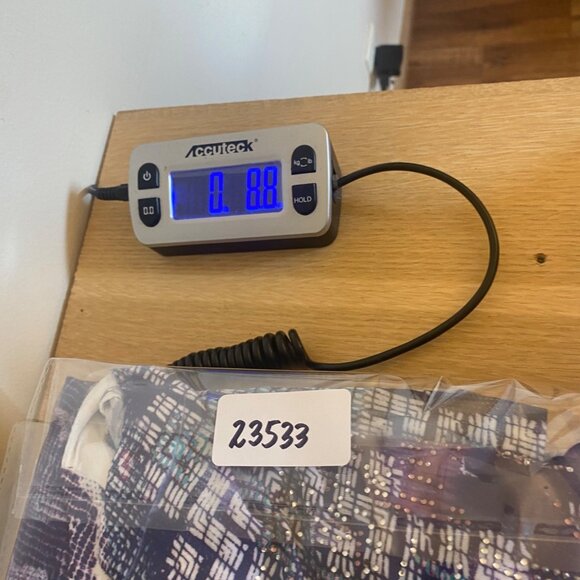 Chicos Top Womens 3 US Extra Large Purple 3/4 Sleeve Rhinestone V Neck Stretch - Picture 9 of 9